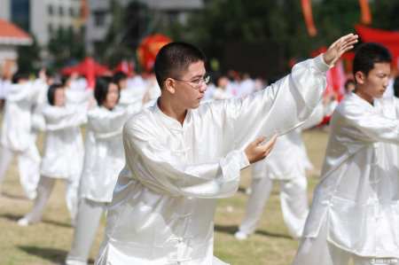 吴阿敏32式太极拳 吴阿敏的资料